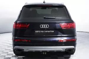 Audi  5