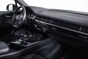 Audi  8