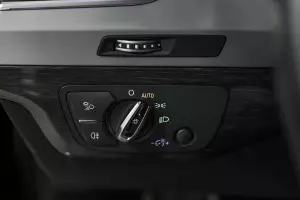 Audi  8