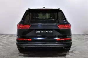 Audi  16