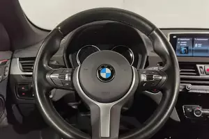 BMW  8
