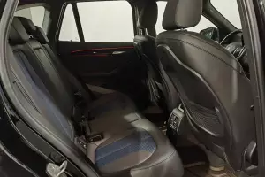 BMW  3