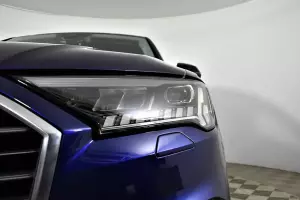 Audi  16