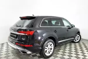 Audi  17
