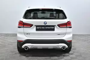 BMW  4