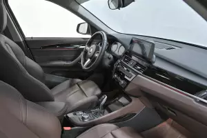 BMW  6