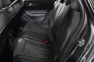 Audi  10