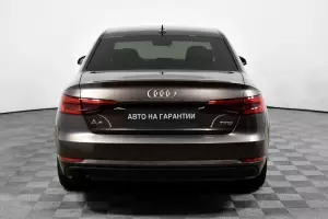 Audi  5