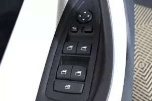 BMW  4