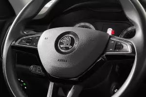 Skoda  1