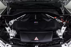 BMW  7