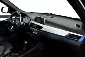 BMW  9