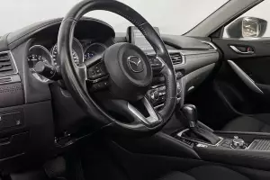 Mazda  10