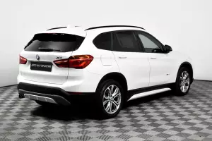 BMW  4