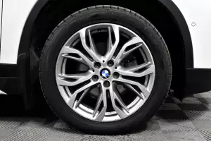 BMW  7