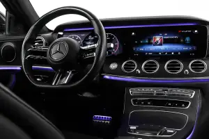 Mercedes-Benz  10