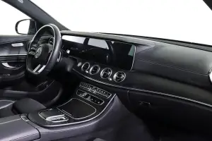 Mercedes-Benz  8
