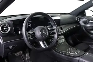 Mercedes-Benz  6