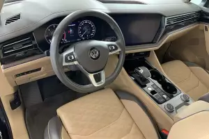 Volkswagen  10