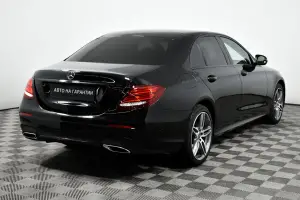Mercedes-Benz  4