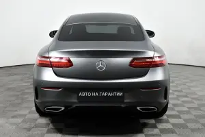 Mercedes-Benz  5