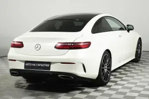 Mercedes-Benz  4