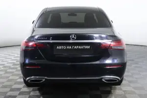 Mercedes-Benz  5