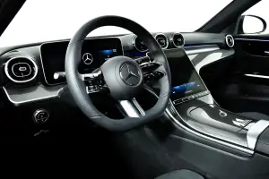 Mercedes-Benz  10