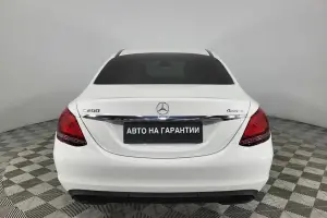 Mercedes-Benz  17
