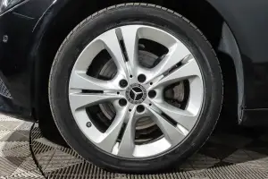 Mercedes-Benz  19