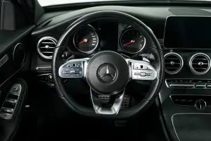 Mercedes-Benz  17