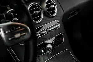 Mercedes-Benz  10