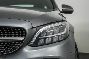 Mercedes-Benz  20
