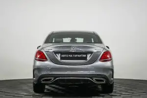 Mercedes-Benz  19