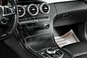 Mercedes-Benz  8