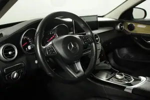 Mercedes-Benz  10