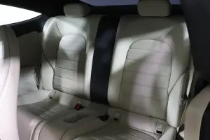 Mercedes-Benz  11