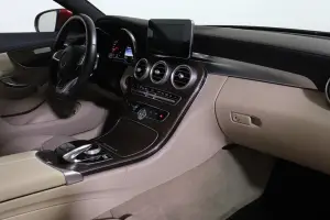 Mercedes-Benz  8