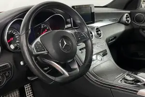 Mercedes-Benz  11