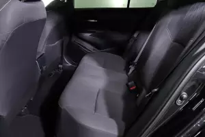 Toyota  16