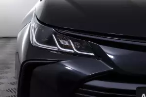 Toyota  8