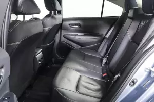 Toyota  16