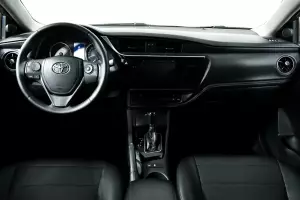 Toyota  8