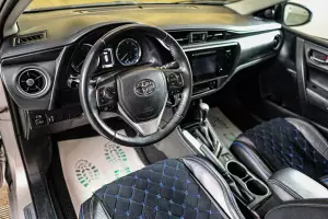 Toyota  1