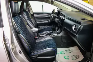 Toyota  9