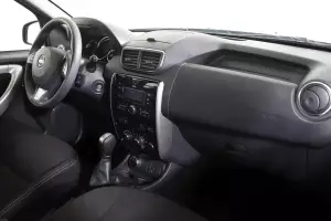Nissan  7