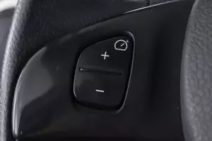 Nissan  4