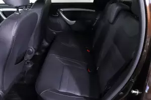 Nissan  2