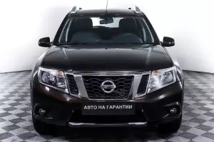 Nissan  17