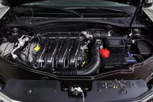 Nissan  12